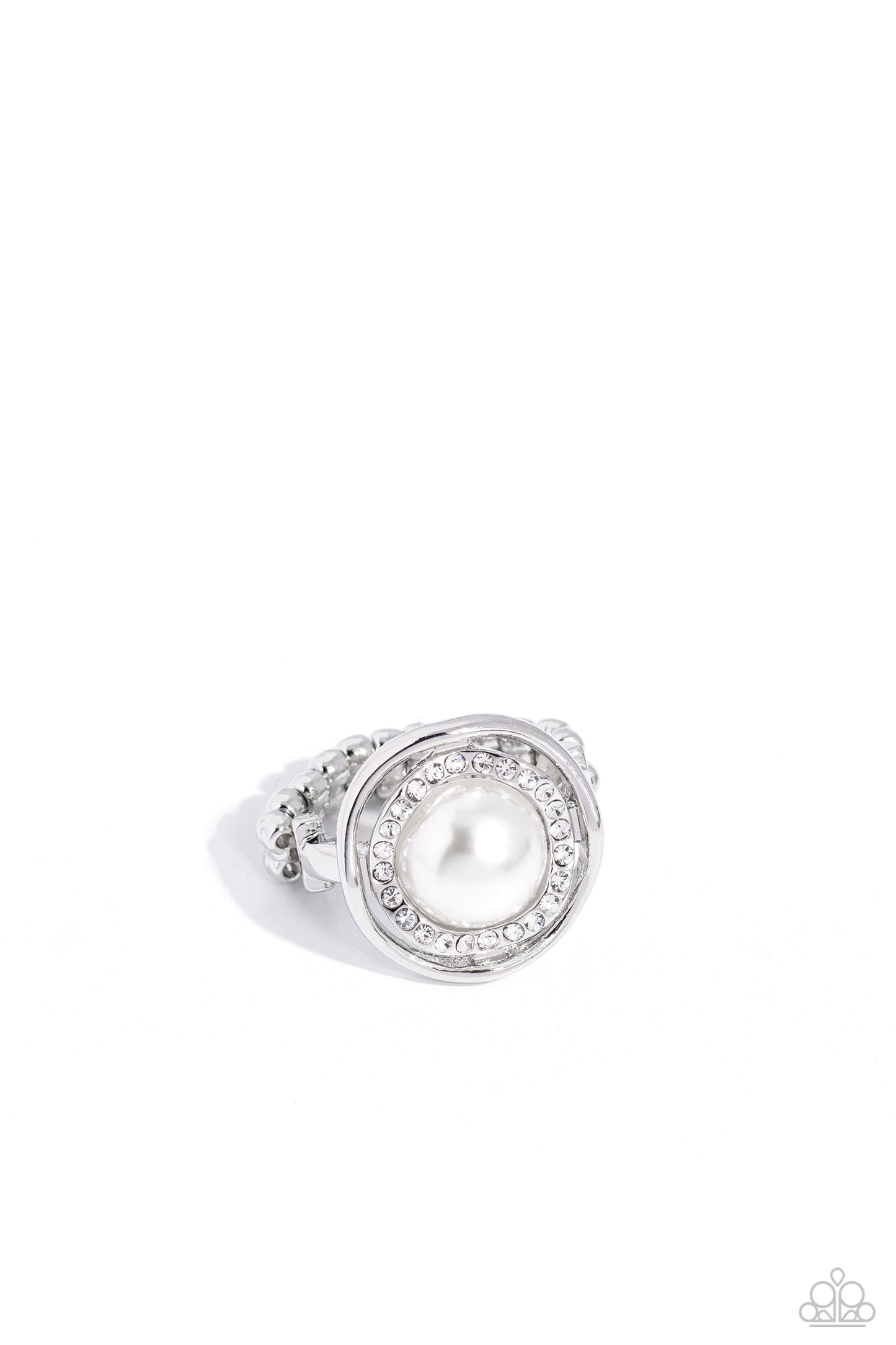 Chic Center - White Pearl Ring