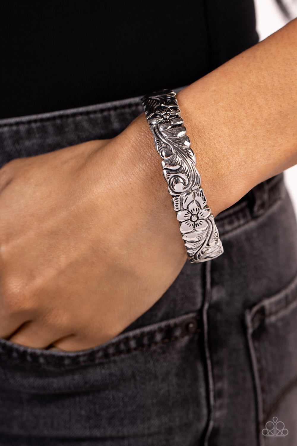 Grounded Grace - Silver Bangle Bracelet
