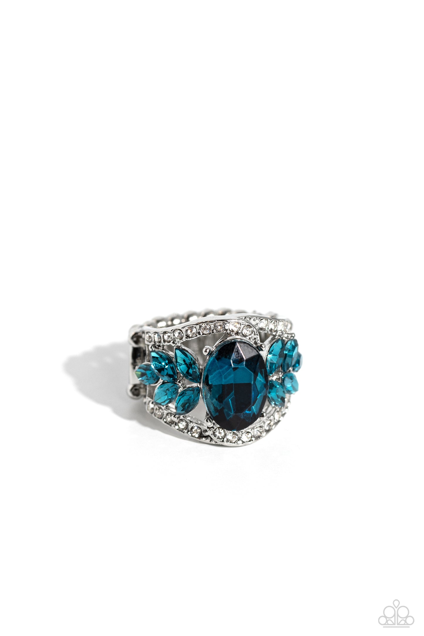 Cosmic Clique - Blue Rhinestone Oval Ring