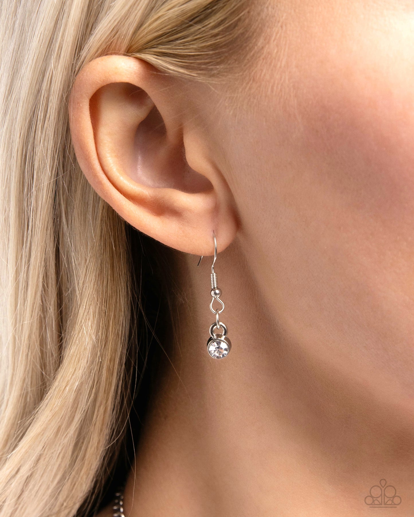 Dazzling Diadem - Blue Rhinestone Necklace