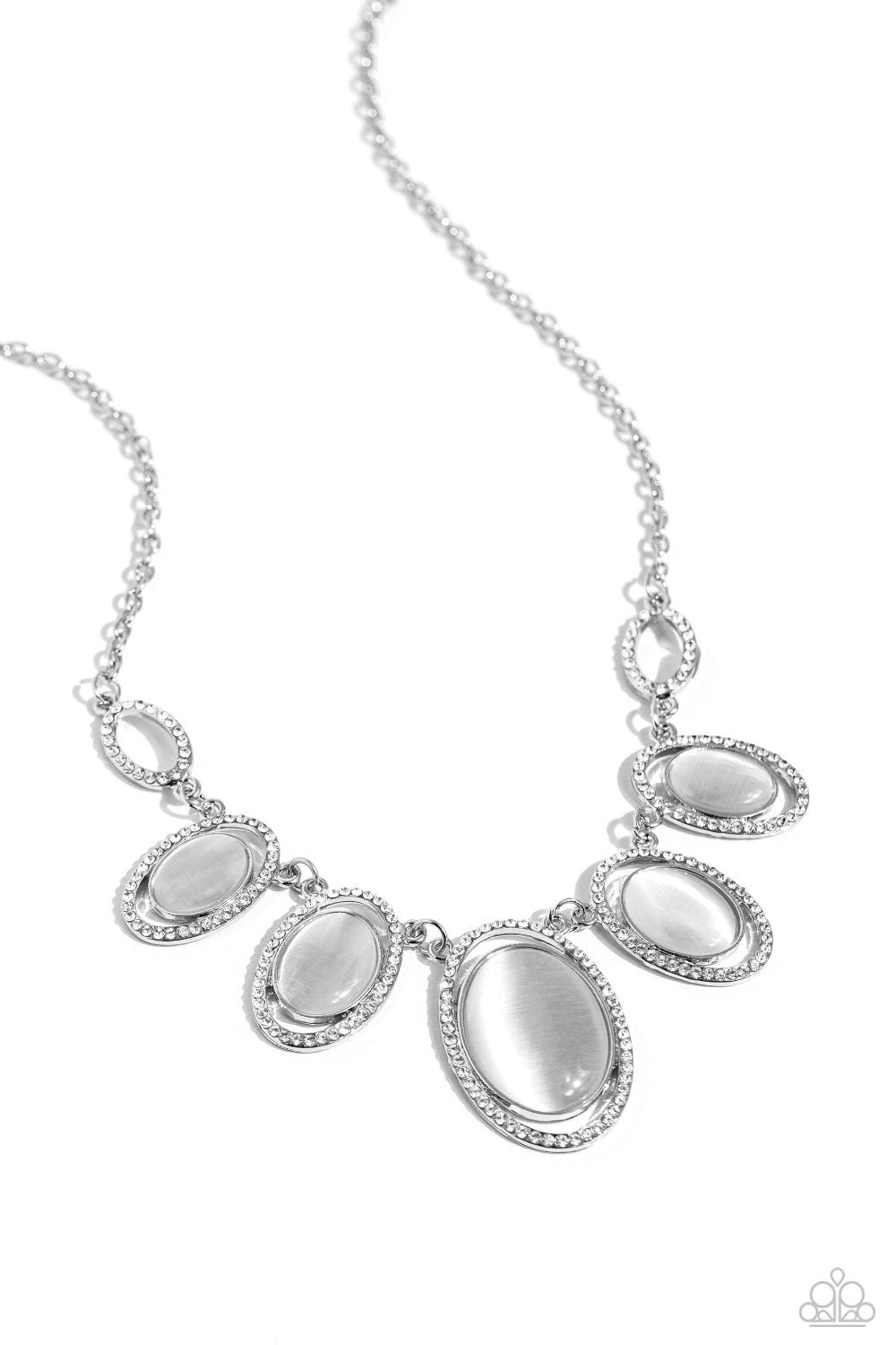 A BEAM Come True - White Female Necklace